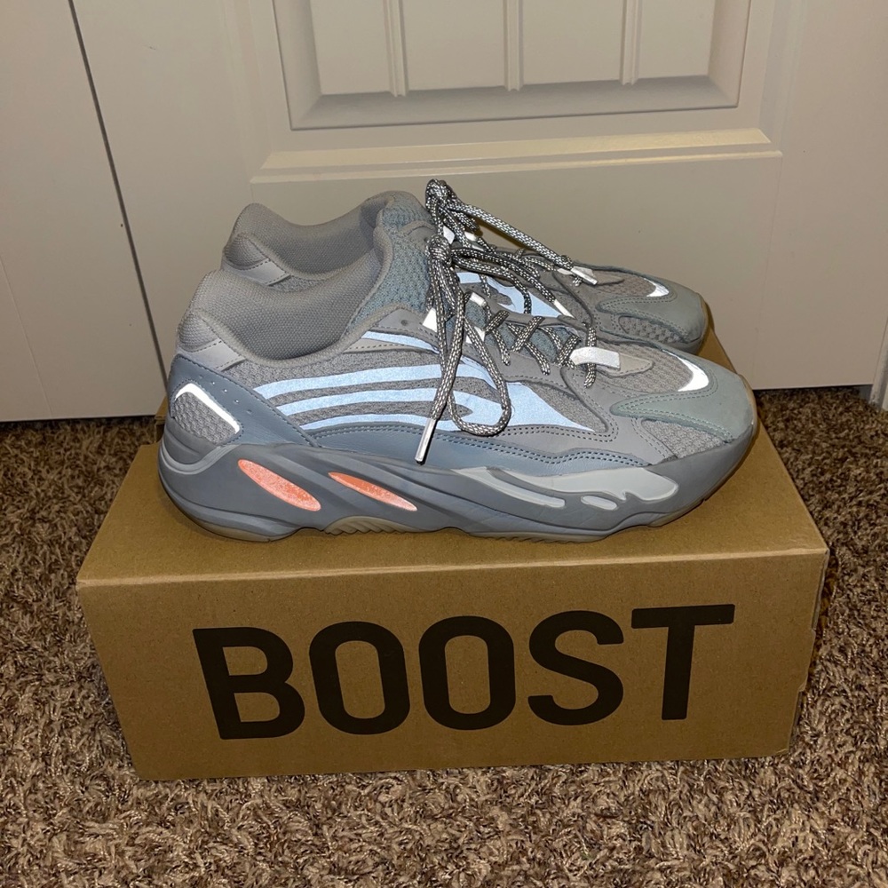 Yeezy 700 V2 Inertia